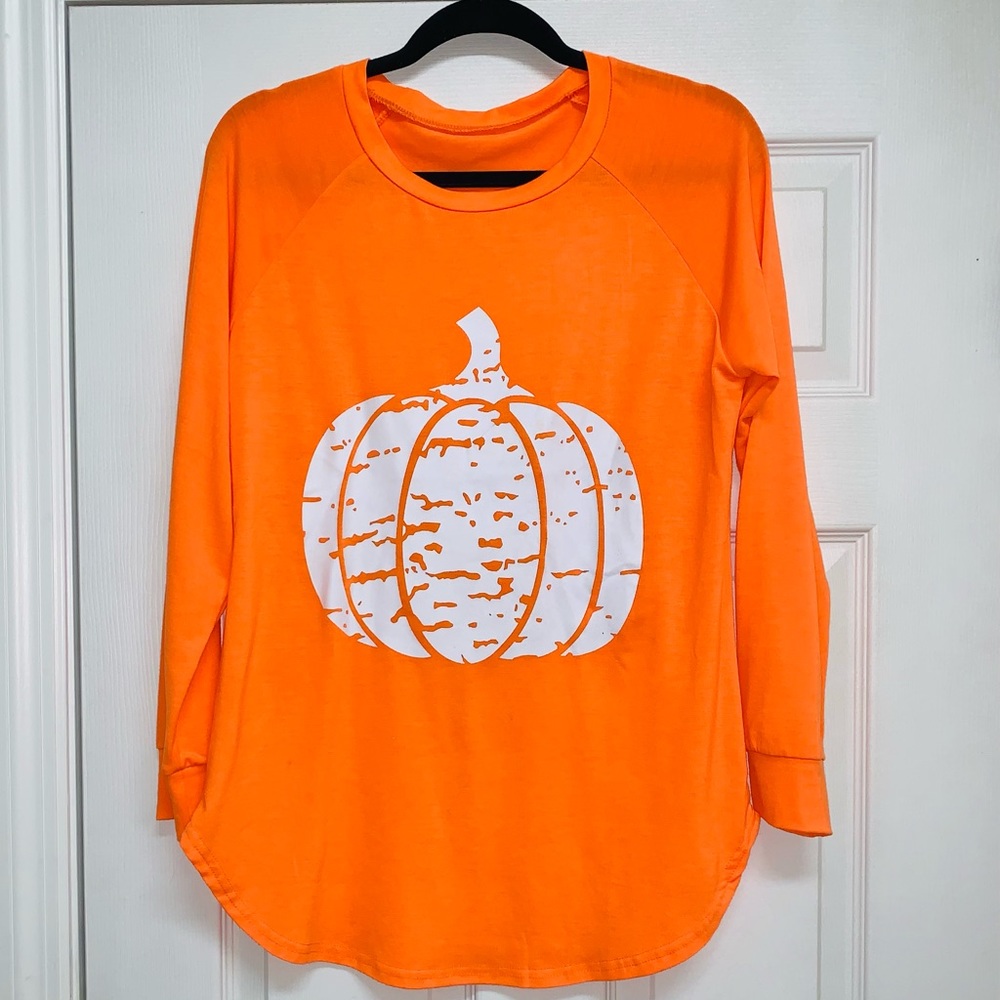 Women’s Pumpkin Shirt